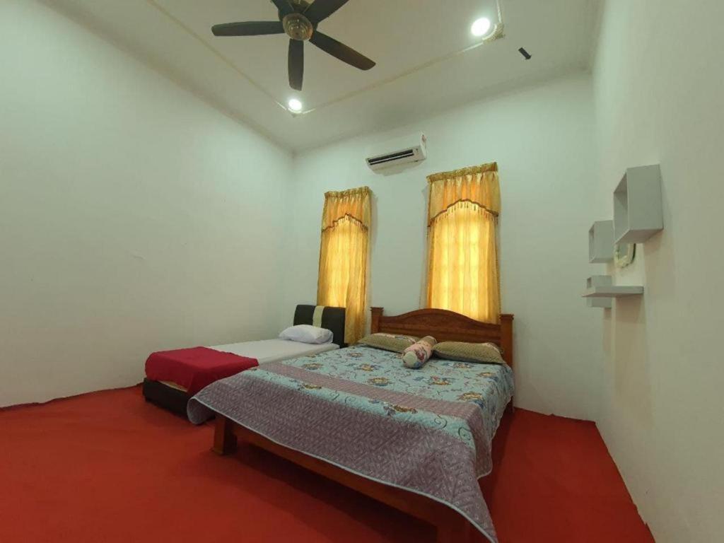 Oyo 90404 Hotel Z Dirgahayu 313 Pasir Mas Eksteriør bilde