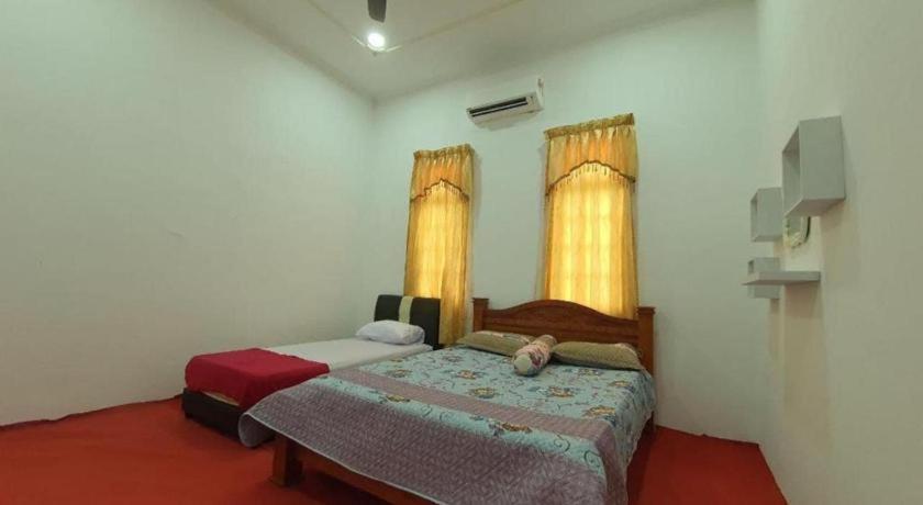 Oyo 90404 Hotel Z Dirgahayu 313 Pasir Mas Eksteriør bilde